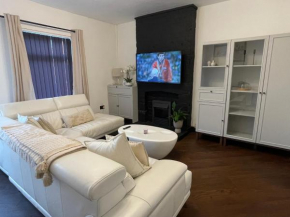 Slick Space for a Standish Stay